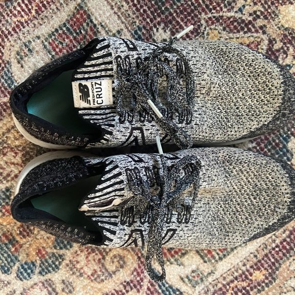 New Balance Tennis Shoes - Picture 2 of 2